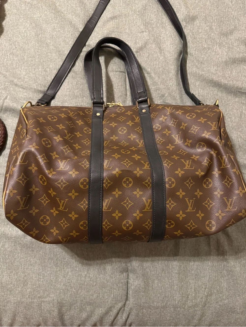 Louis Vuitton Monogram leather duffel bag in classic Brown and Tan